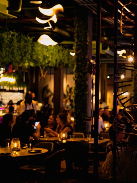 vacationrentalspanama_night_restaurant